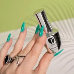 G1027 Shorebreak Teal UV Changing Gel Polish