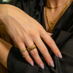 D735 Breathless Purple Crème Dip Powder -Revel Nail Store revel nail dip powder d735 breathless 33603159392454